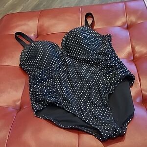 Pure Energy sz 16W black 1 pc swimwear with white polka-dots